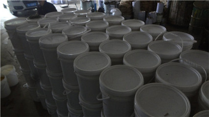 廠家供應(yīng)無溶劑環(huán)保的水性環(huán)氧固化劑 水性的更便宜圖片_高清圖_細(xì)節(jié)圖-蘇州梅果望化工 -